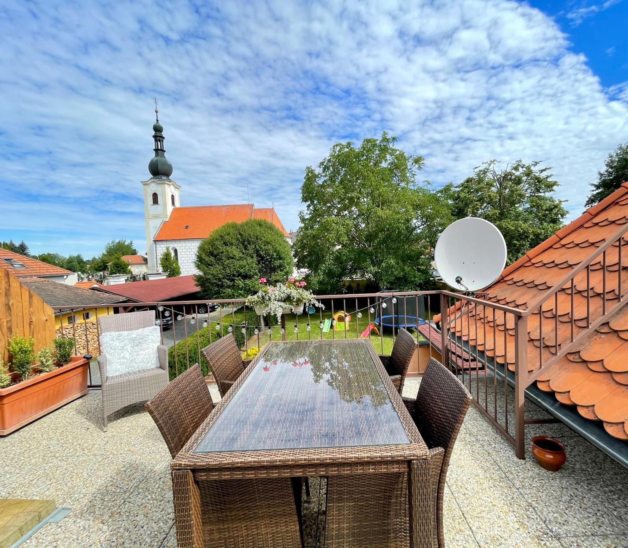 Appartamento Historický dům u lázní Třeboň Esterno foto