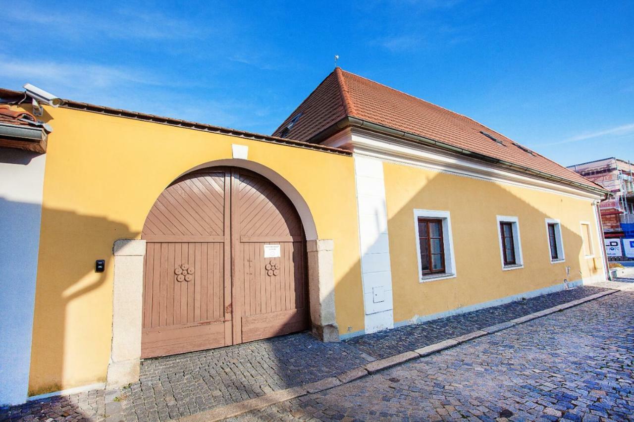 Appartamento Historický dům u lázní Třeboň Esterno foto
