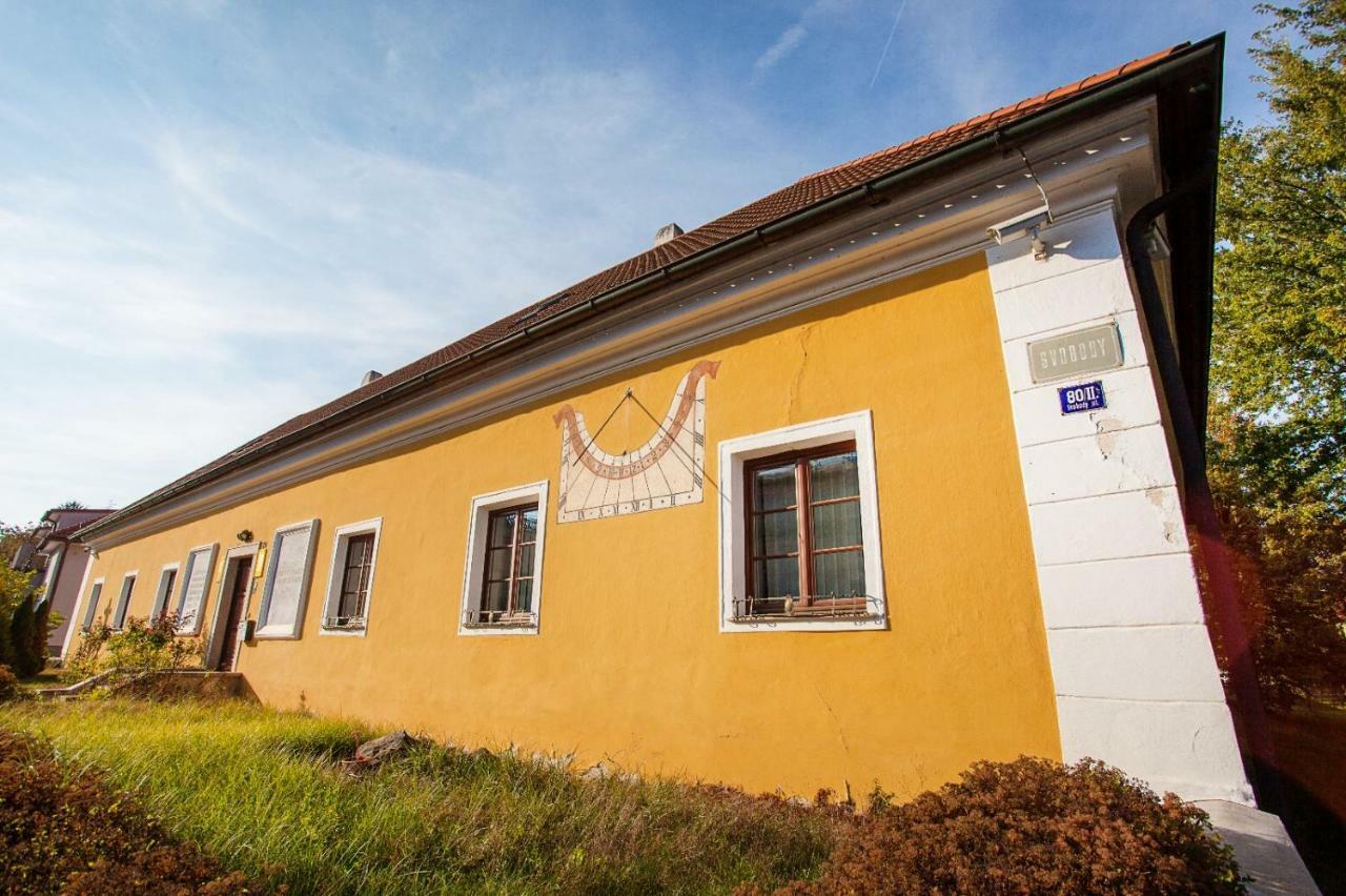 Appartamento Historický dům u lázní Třeboň Esterno foto