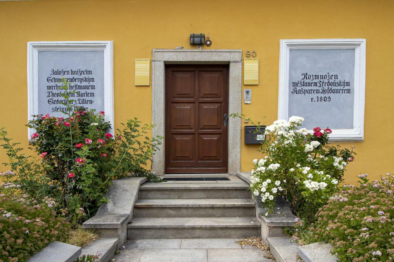 Appartamento Historický dům u lázní Třeboň Esterno foto