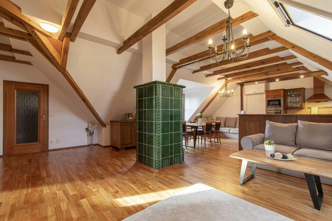 Appartamento Historický dům u lázní Třeboň Esterno foto